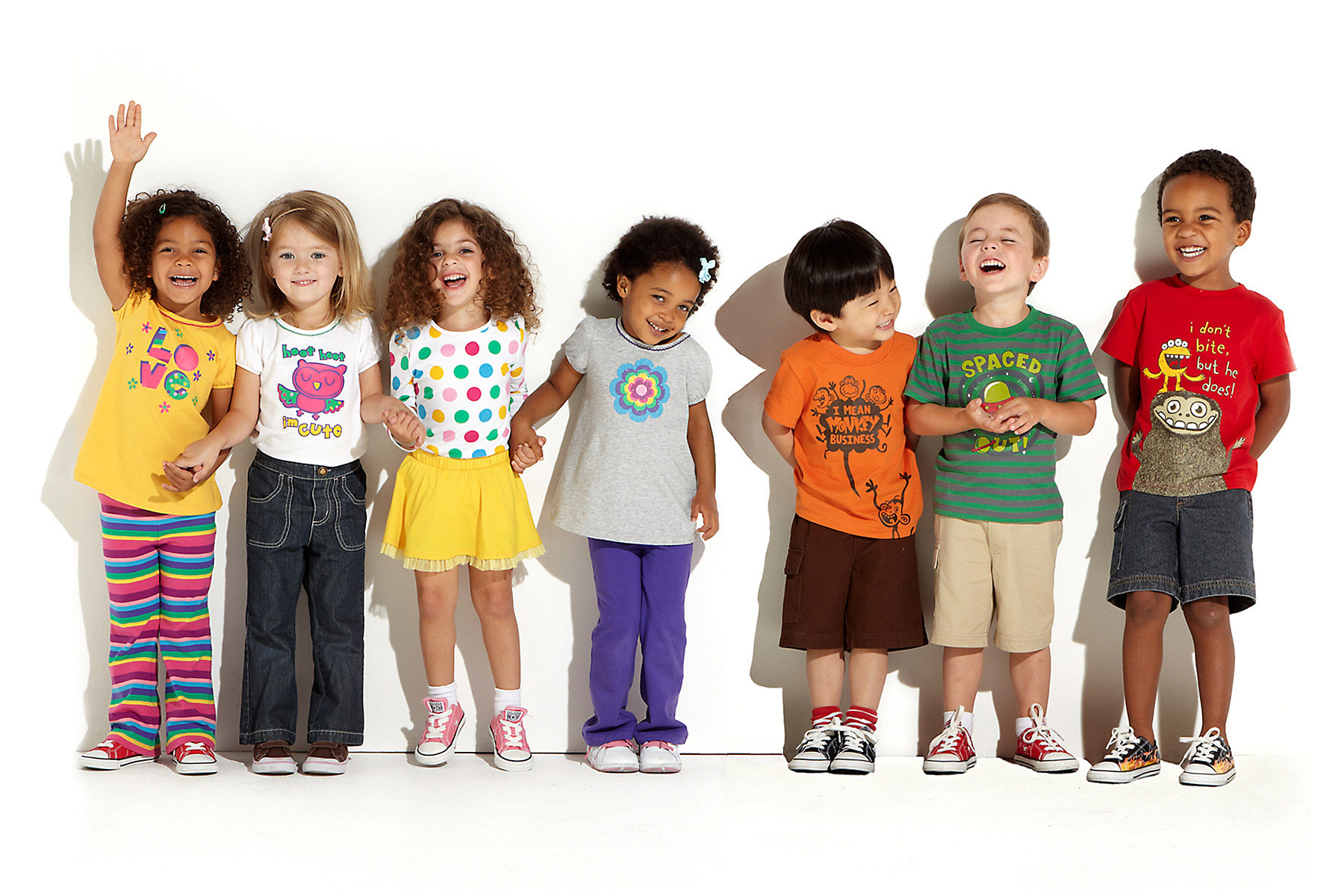 group-of-kids-holding-hands